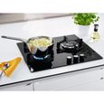ELECTROLUX EGT6633NOK - Plaque de cuisson gaz - 3 foyers - 7900W - L56 x P48 x H4,5cm - Revêtement verre - Grilles en fonte - Noir – Image 4